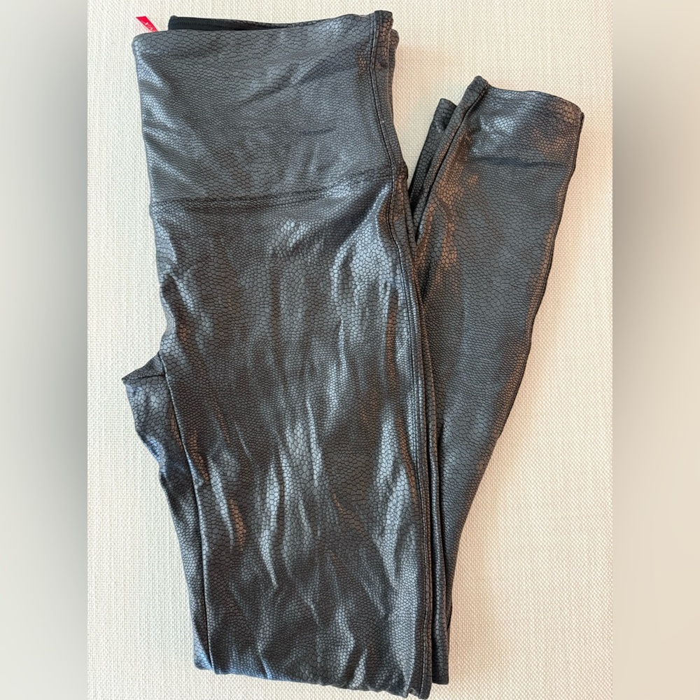 SPANX Metallic Textured Leggings